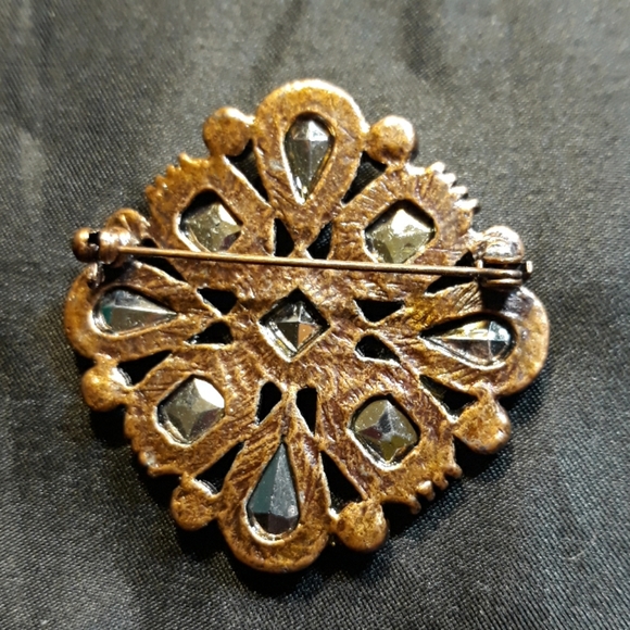 Avon vintage earrings & brooch - Picture 3 of 6